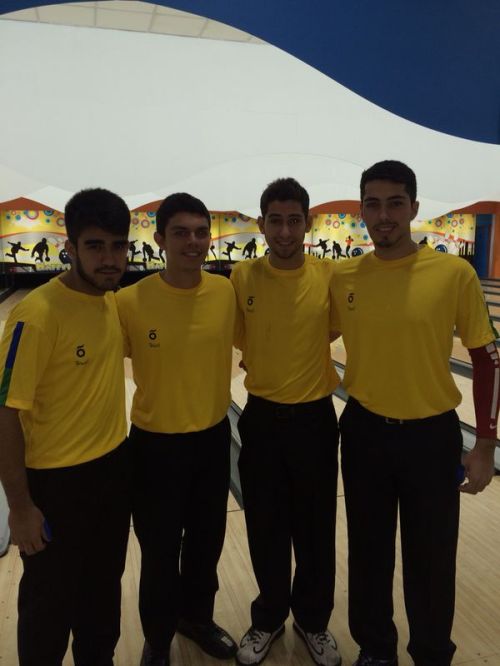 João, Thiago, Bruno e Bernardo